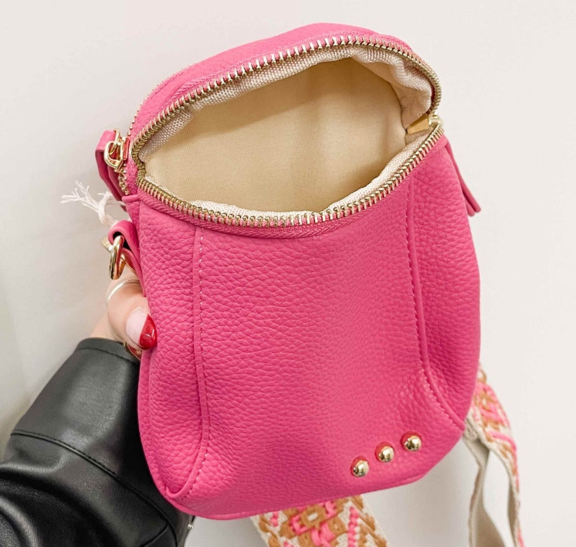 Ellie Crossbody Bag